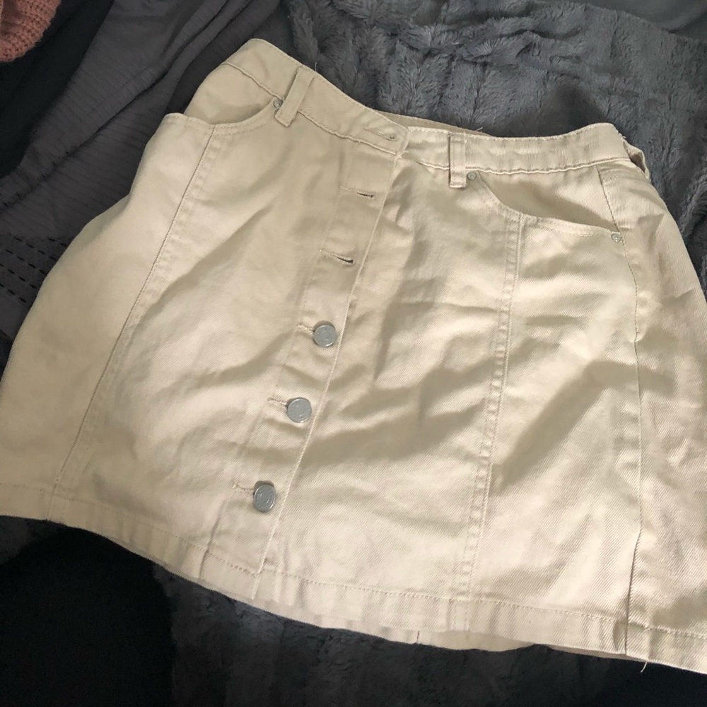tan skirt